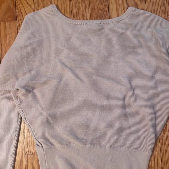 Express sweater - Picture 7 of 7